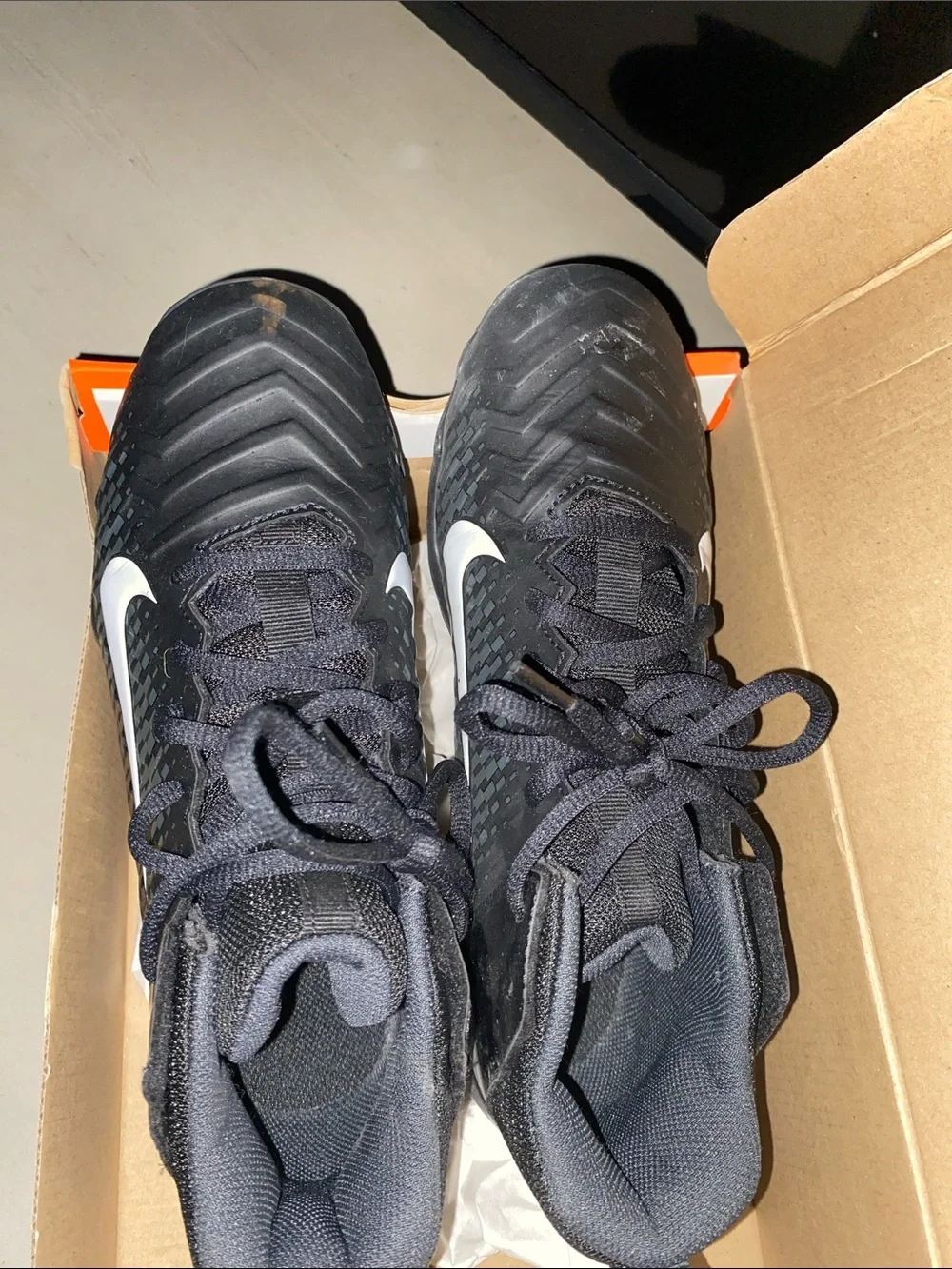 Nike Alpha Cleats, Size 5.5 youth, great condition plus